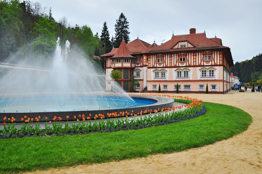 Apartman Luhacovice Exterior photo